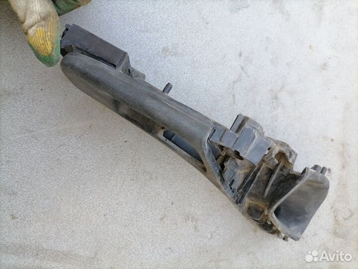 Ручка двери перед.внутр.прав. Volkswagen Golf III