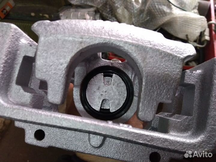 Задние суппорта на Ford