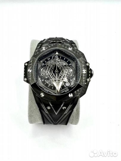 Часы Hublot Big Bang Sang Bleu