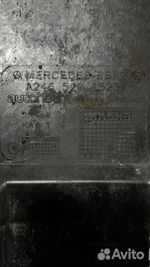 Пластиковая защита картера GLA 250