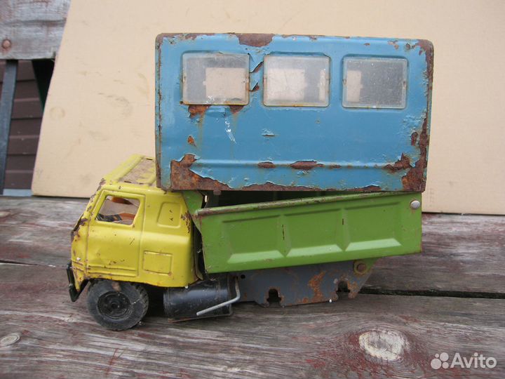 Игрушка грузовик СССР