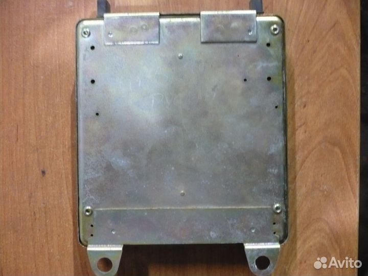 Блок управления двс Mitsubishi Galant 6