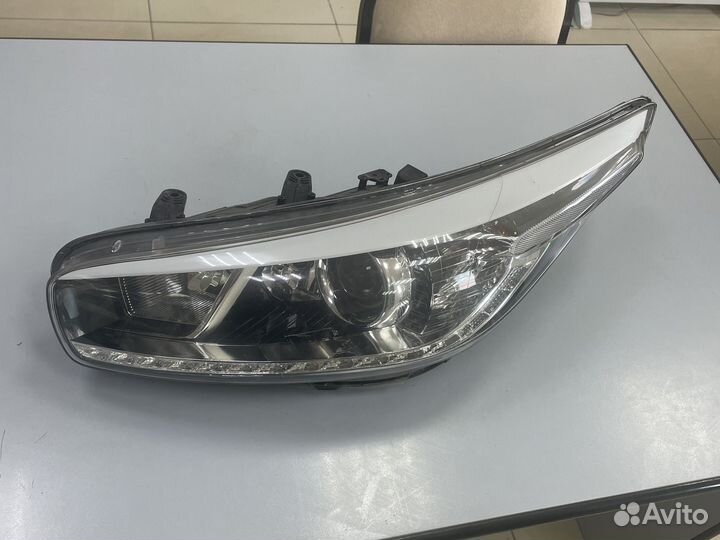 Фара галогеновая левая Kia Ceed JD 2012-2018