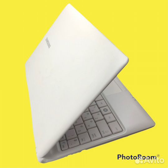 Нетбук Samsung NP-N102S-B02
