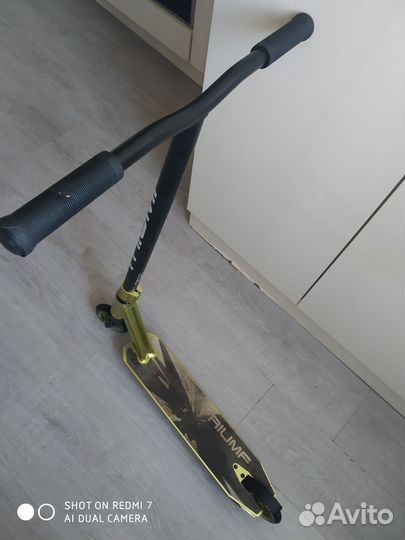 Трюковой самокат