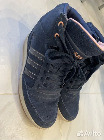Кроссовки adidas 38
