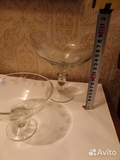 Фруктовница на ножке, конфетница