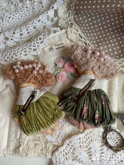 Кукла брошка