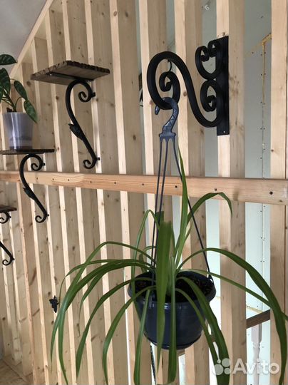 Кронштейн для кашпо