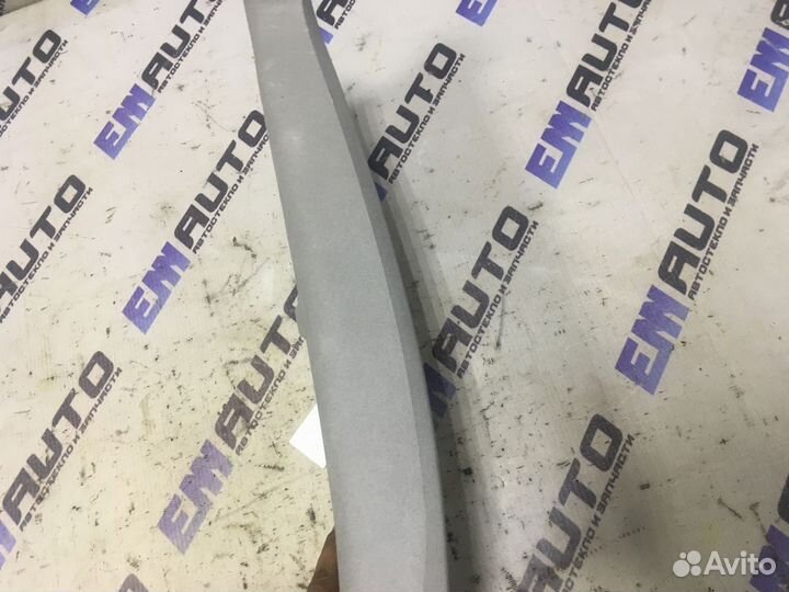 Накладка средней стойки правая верхн. Форд Фокус 1