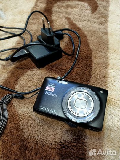 Компактный фотоаппарат Nikon Coolpix S2700