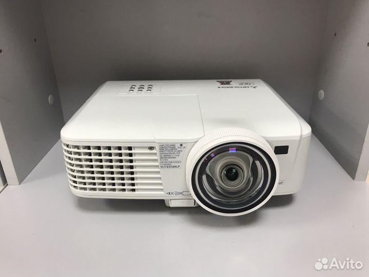 Проектор Mitsubishi EX321U-ST