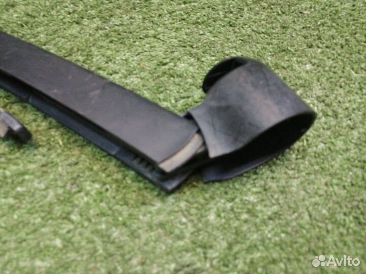 Поводок стеклоочистителя Volkswagen Polo 2006