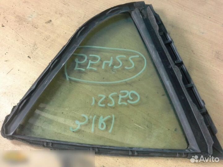 Стекло двери задней правой Lexus IS 250 350 2005-2