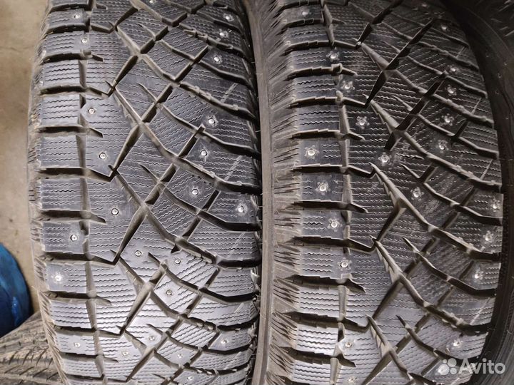 Nitto Therma Spike 225/60 R17 103T