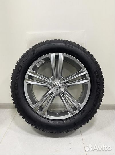 Новые Volkswagen Tiguan, Michelin 235/55 R18