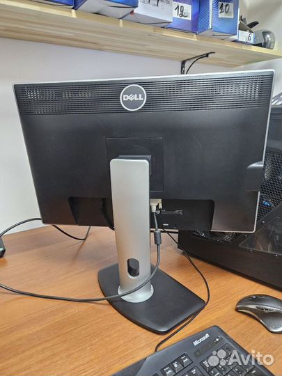 Монитор Dell UltraSharp U2412M