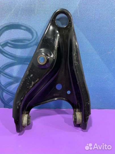 Рычаг подвески Renault sandero stepway Лев