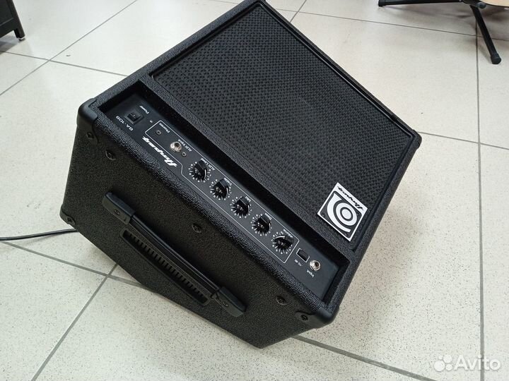 Комбо для бас-гитары Ampeg BA-108v2 новый