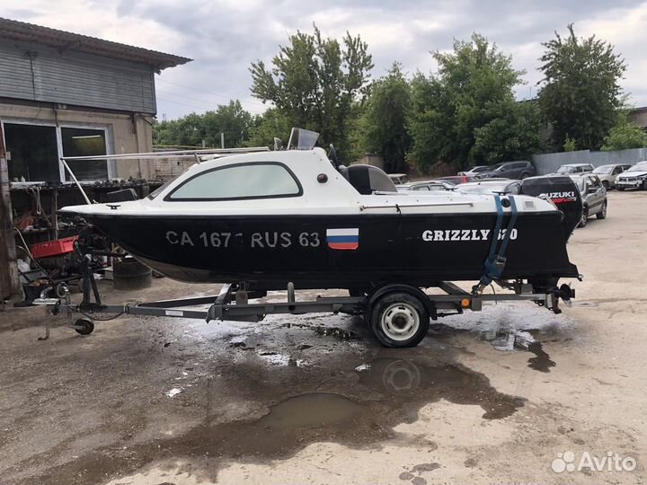 Катер гризли