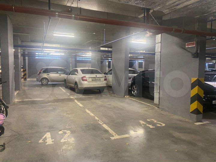 Машиноместо, 13 м²