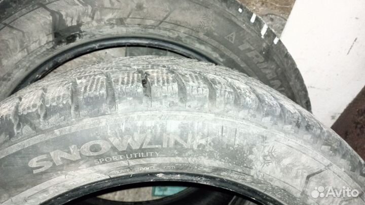 Triangle Snowlink TWT02 255/55 R20