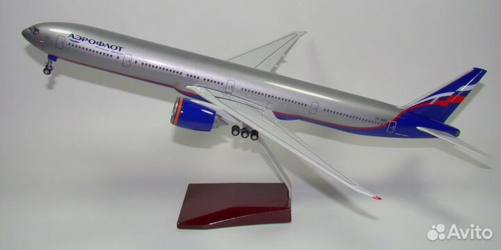 Модель самолета Boeing 777-300ER Аэрофлот 1:157 (с