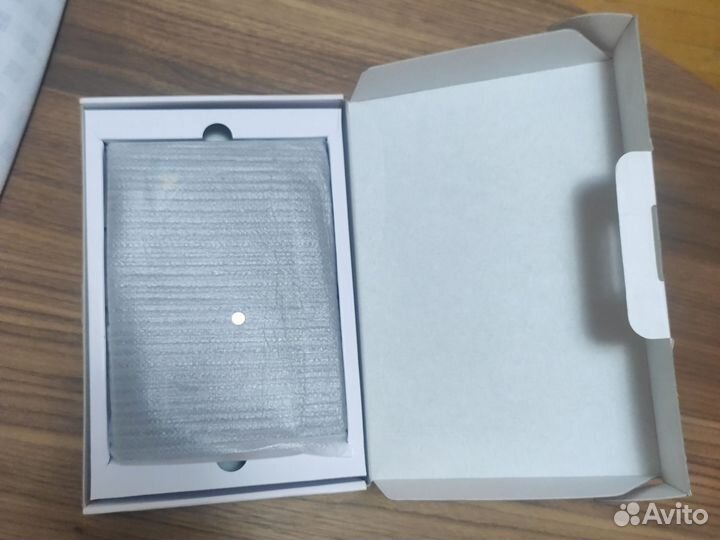 Новая цифровая фоторамка Digma PF-733