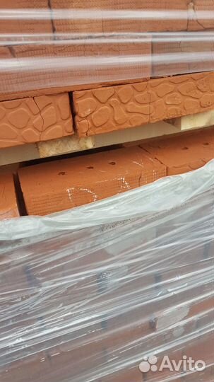 Кирпич полнотелый керамический красный обожженный