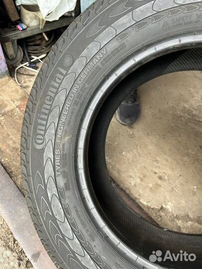 Continental Vanco 2 215/70 R15 19C