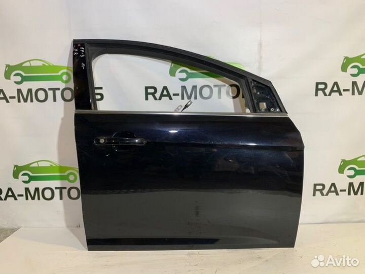 Дверь передняя правая Ford Focus 3