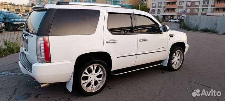 Cadillac Escalade 6.2 AT, 2007, 268 000 км