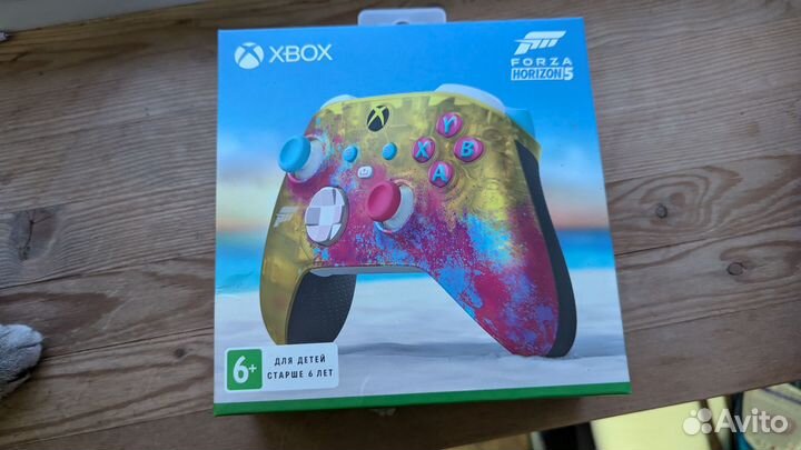 Коробка от геймпада Xbox series forza horizon 5