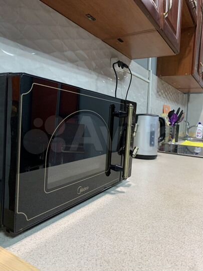 Комната 30 м² в 5-к., 1/15 эт.