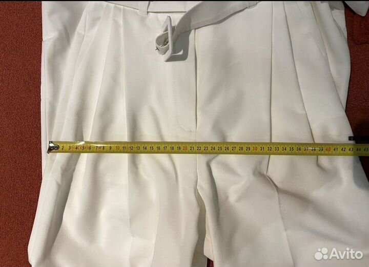 Дизайнерский костюм новый