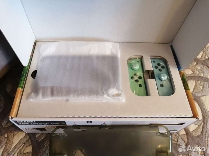 Nintendo switch Animal crossing edition