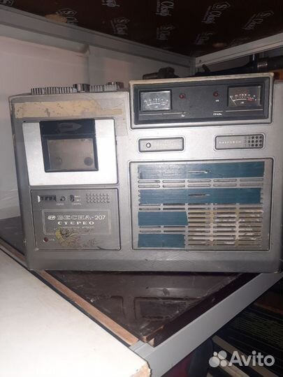 Магнитола радиоприёмник магнитофон весна 207
