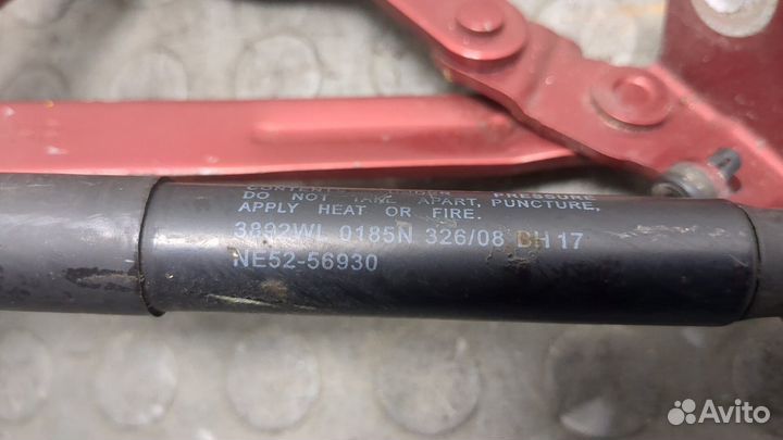 Петля крышки багажника правая Mazda MX-5 3, 2009