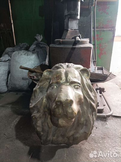 Голова льва. Кованая