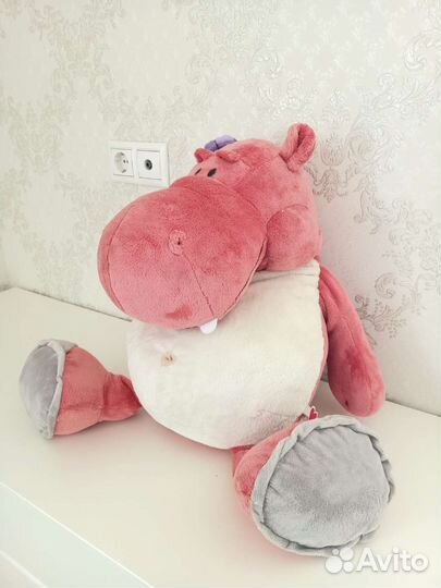 Игрушка бегемот