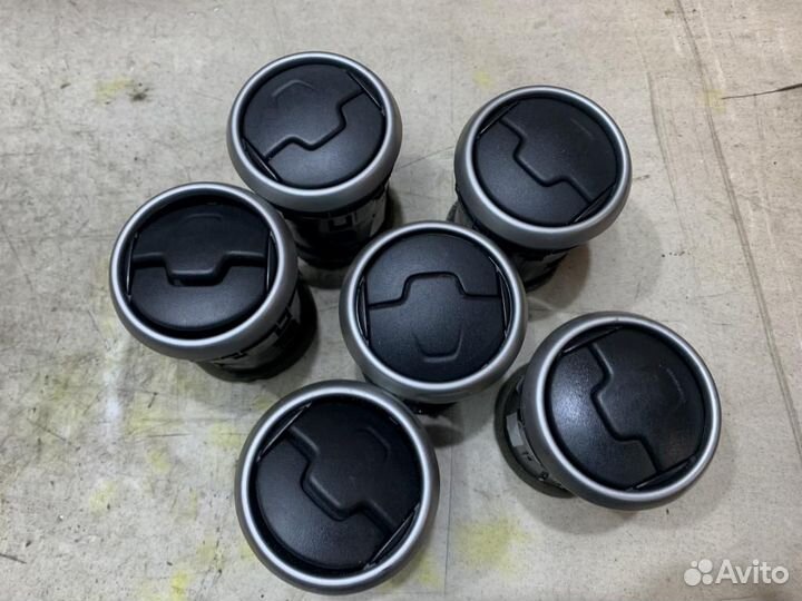 68760JD10A Воздуховод Nissan Qashqai J10