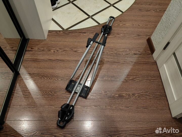 Велокрепление на крышу Thule