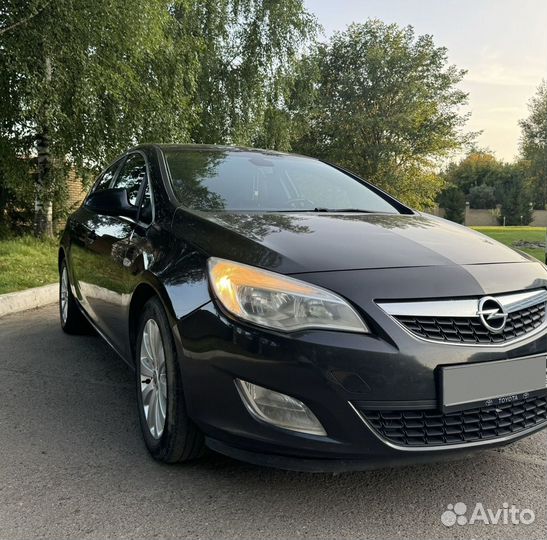 Opel Astra 1.4 AT, 2011, 155 000 км