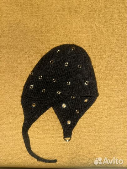 Чепчик yourantihero