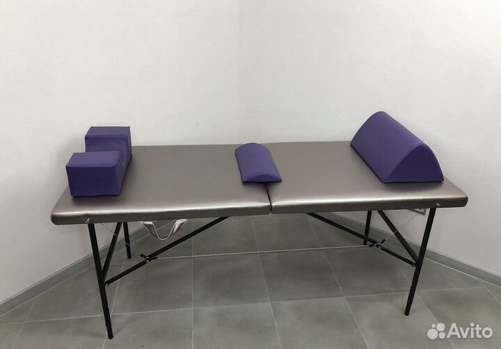 Массажный стол