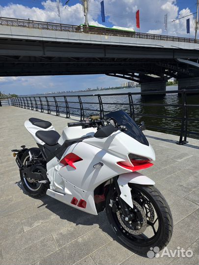 Электромотоцикл Ducati Panigale 5000вт 80Аh Li-ion