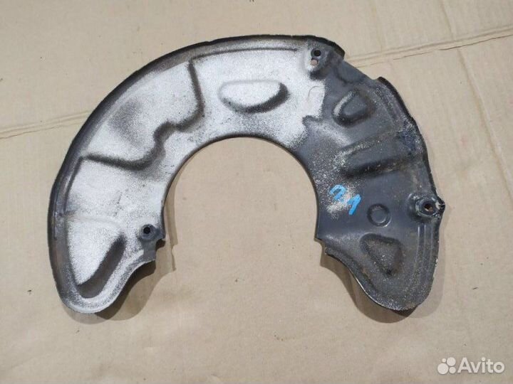 Пыльник тормозного диска передний левый Mercedes