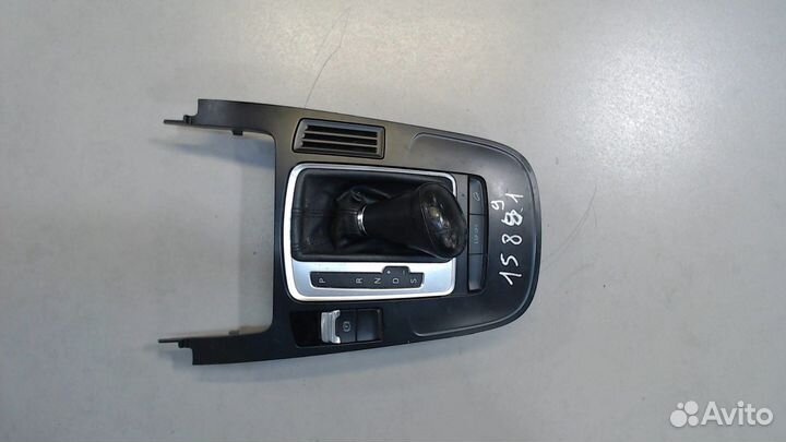 Рамка под кулису Audi Q5, 2009