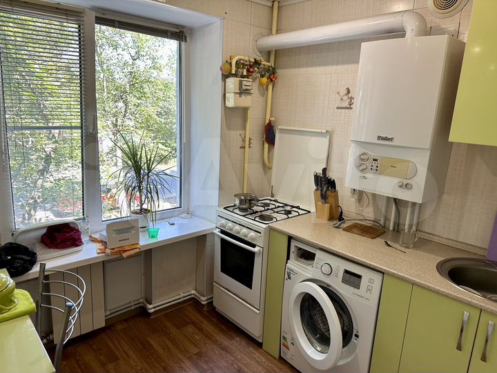 3-к. квартира, 50 м², 2/5 эт.