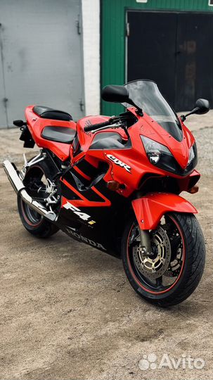 Honda cbr 600 f4i